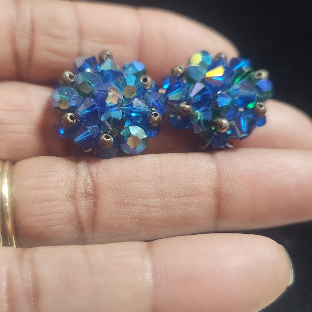 Vintage Blue AB Crystal Cluster Clip On Earrings Teal Aurora Borealis